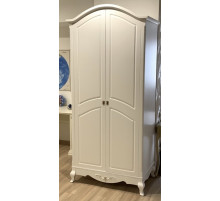 Двухстворчатый шкаф для одежды Авиньон MUR-111-05 с зеркалом Двухстворчатый шкаф для одежды Авиньон MUR-111-05 с зеркалом